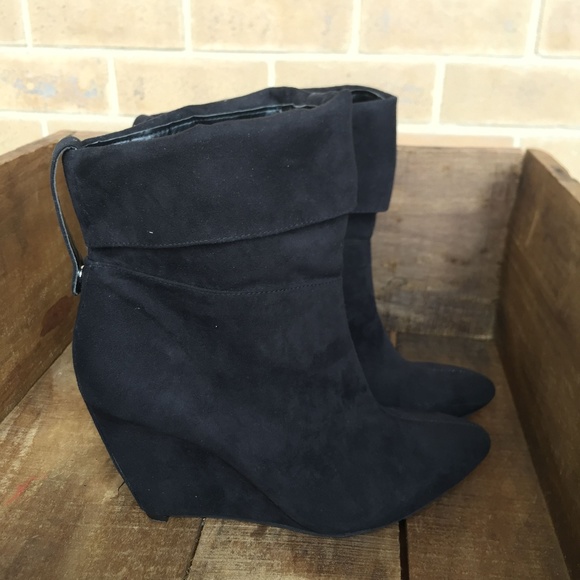 Express Women's Suede Wedge Ankle Boots Booties - Picture 1 of 8